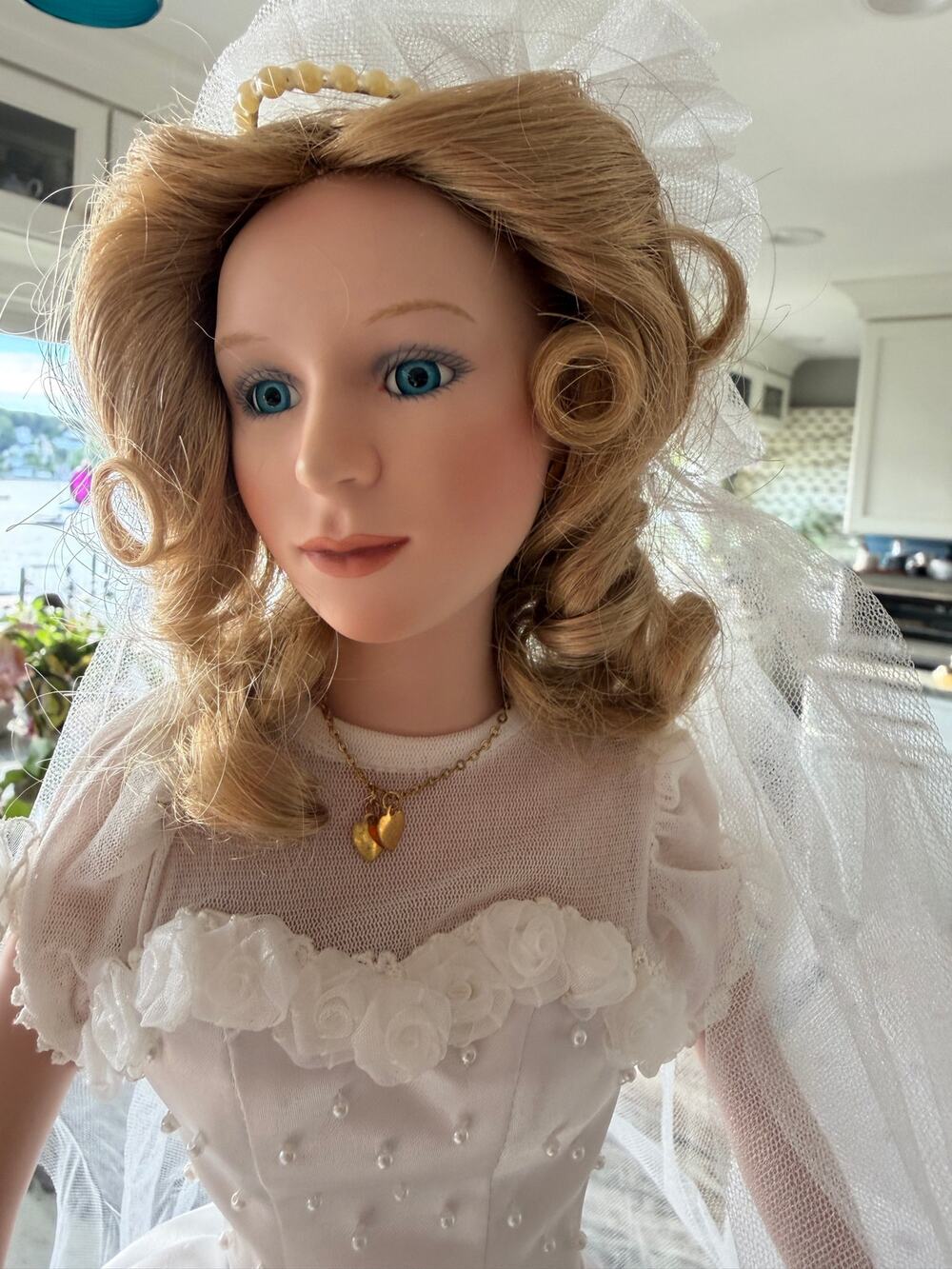 Ashton Drake Two Hearts As One Bride Doll Titus Tomescu Symbols of Love Wedding